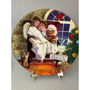Avon 1997 Heavenly Dreams Christmas Plate Michael Garland 22K Gold Trim 8"